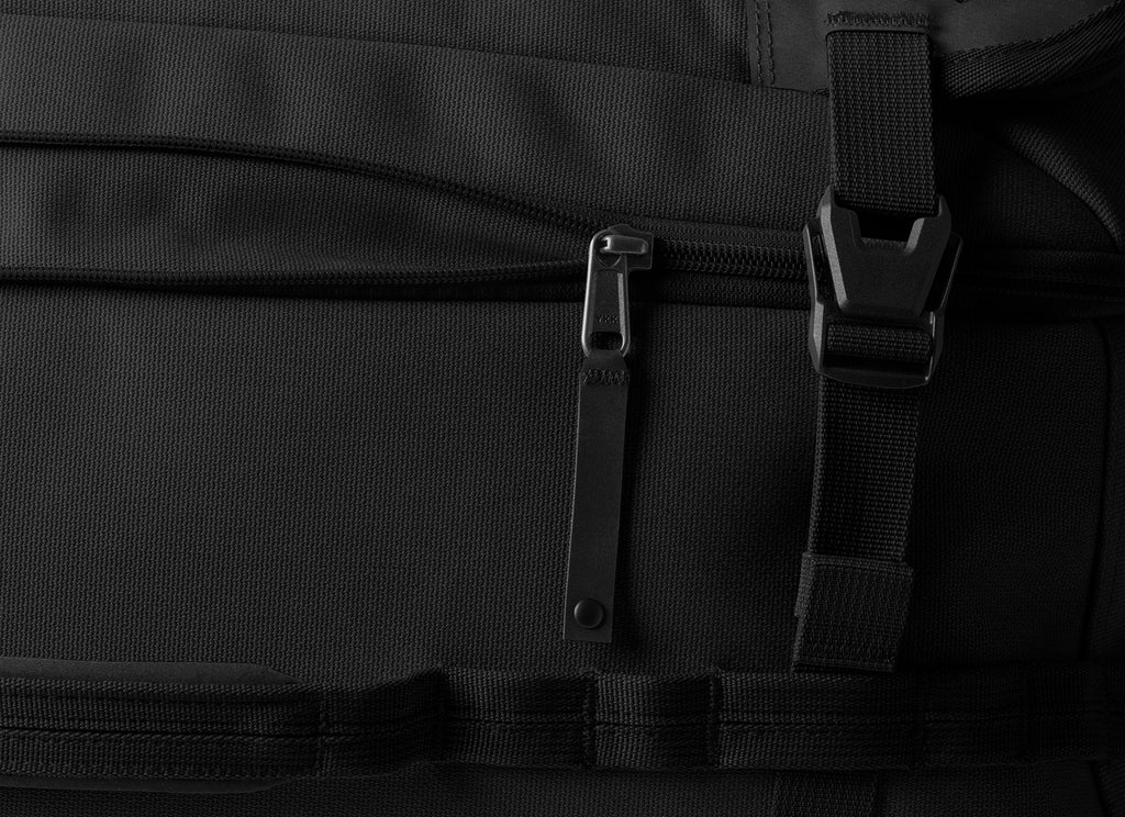 Gear Warrior XE 4-Wheel 21.75" Carry-On Luggage