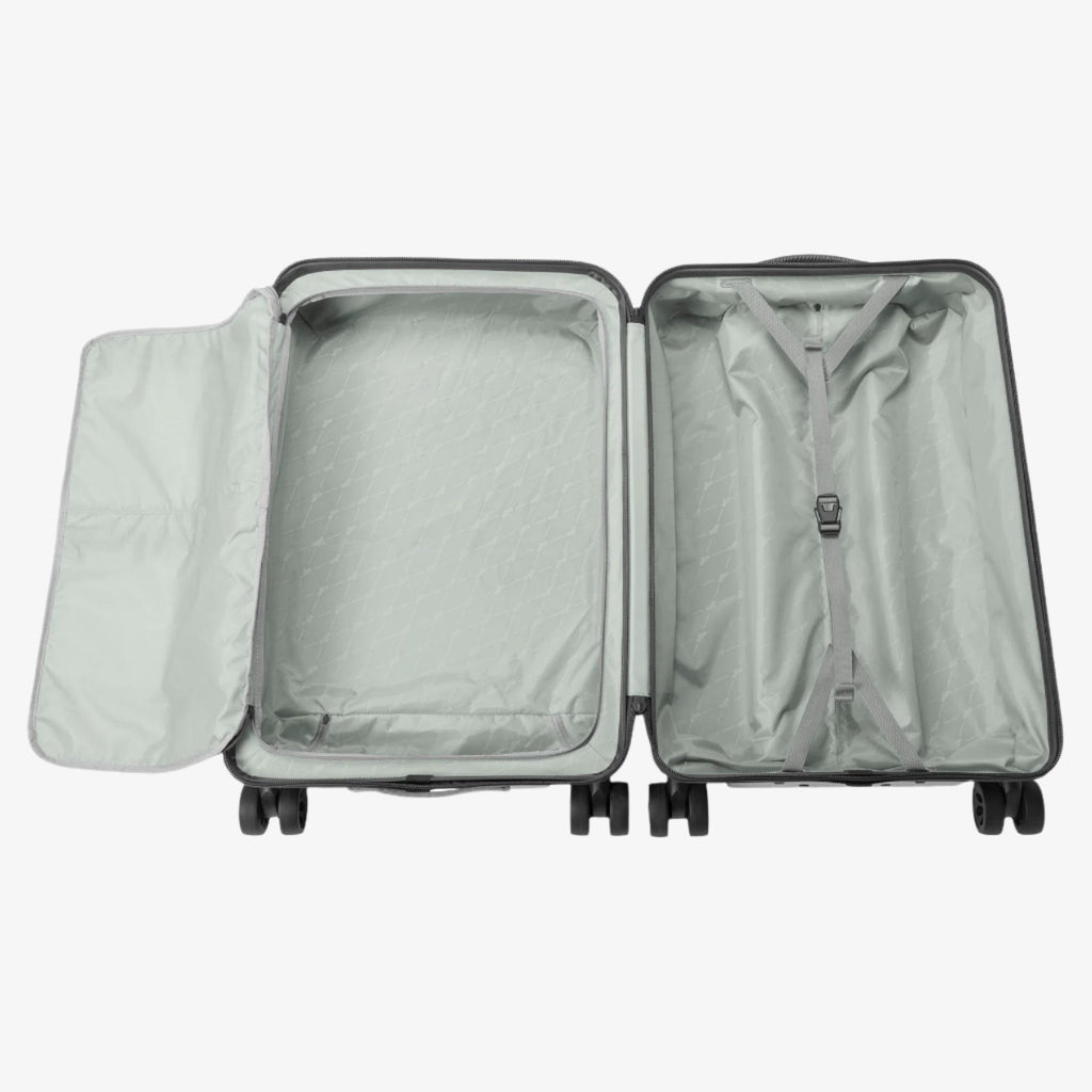 Tarmac 26" Luggage