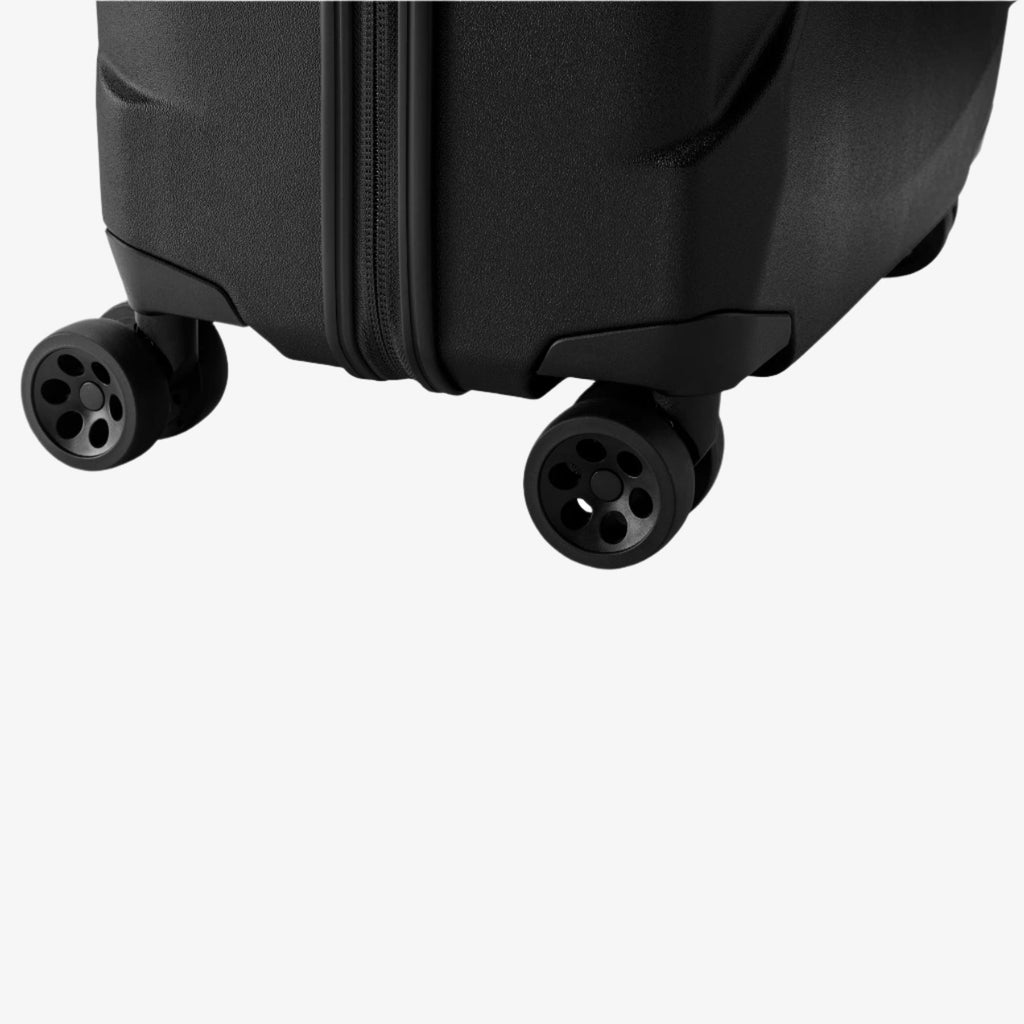 Tarmac 29" Luggage