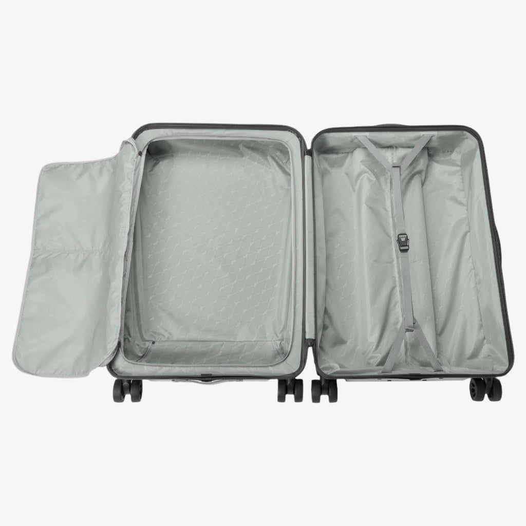 Tarmac 29" Luggage
