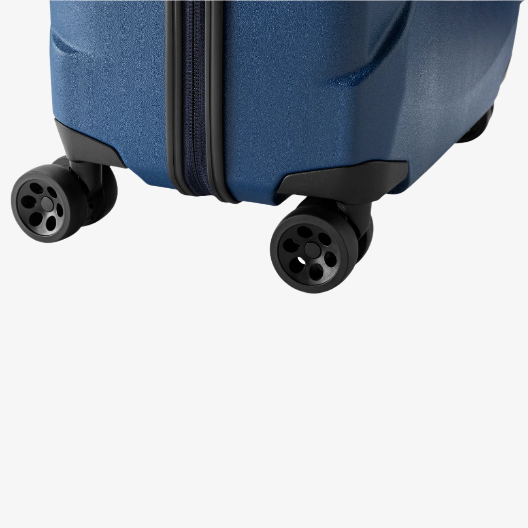 Tarmac 29" Luggage